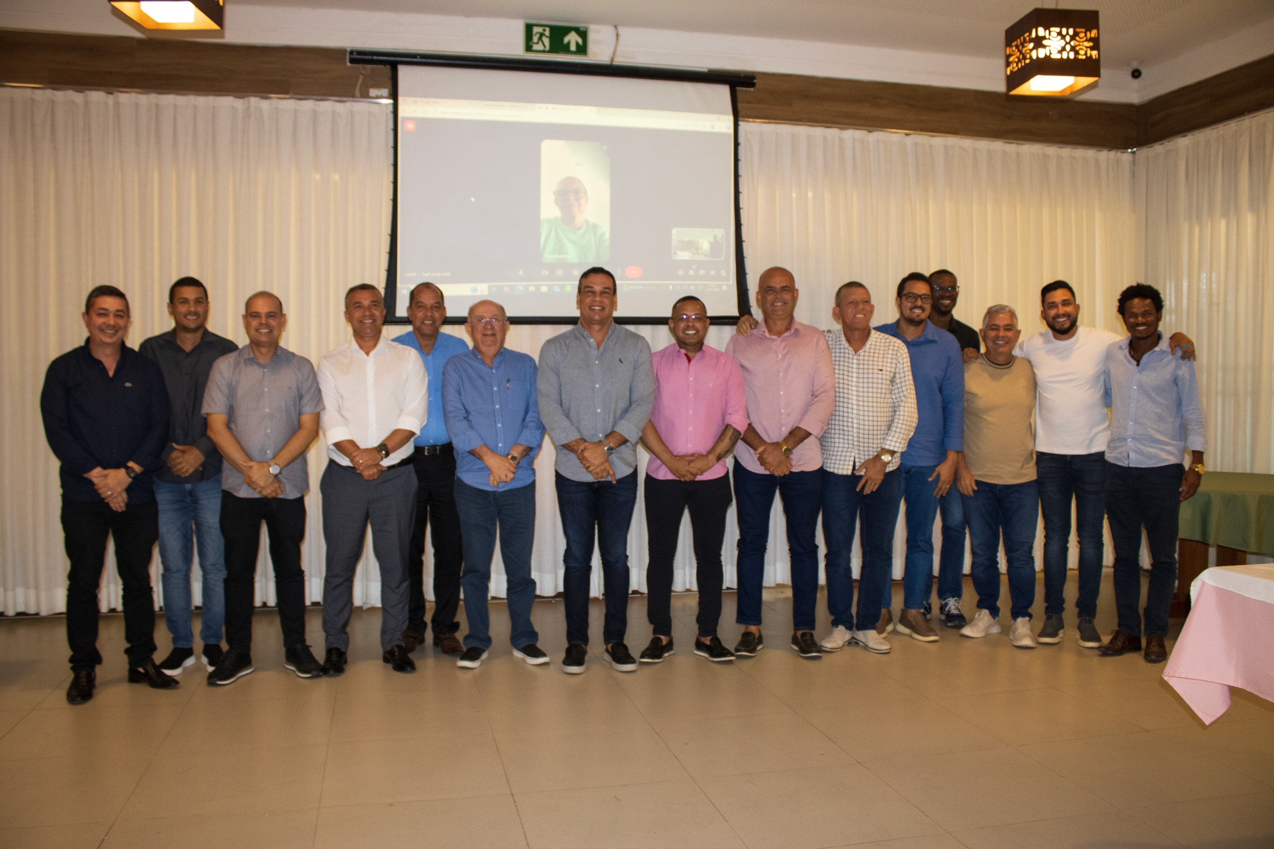 Os prefeitos consorciados aprovaram, por unanimidade, a entrada de Feira de ...
